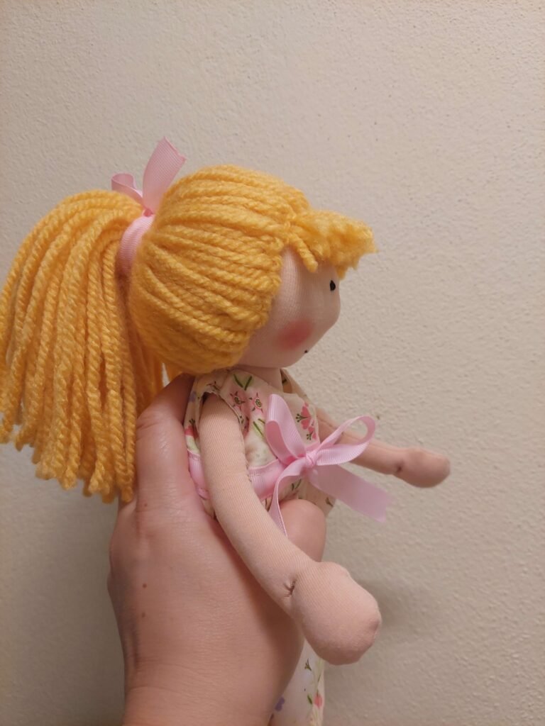 boneca de pano Beatiz